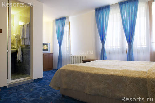 Makrelov Hotel 10